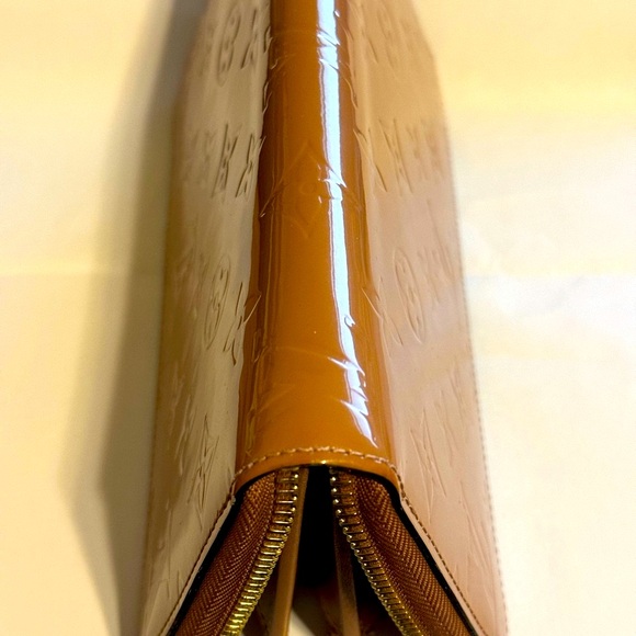 Louis Vuitton Vernis Excellent LV Wallet - Picture 7 of 11